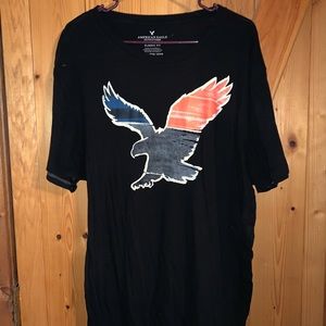 American Eagle t shirt